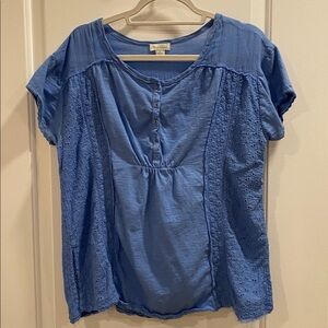 Sundance Eyelet Tee Shirt  size Small